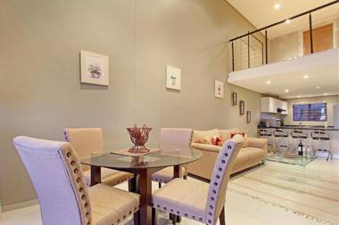 La Cabina 601 by HostAgents