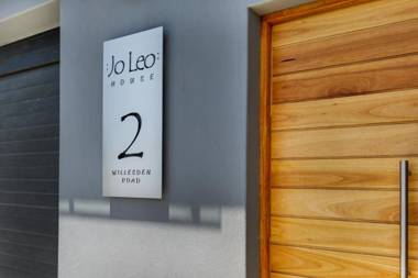 Jo Leo House by Totalstay