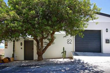 Suikerbossie 82 by HostAgents