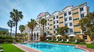 StayEasy Century City