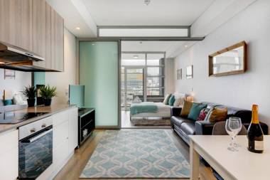 Stylish Central Apartment near Table Mountain