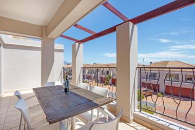 35 Island View by HostAgents