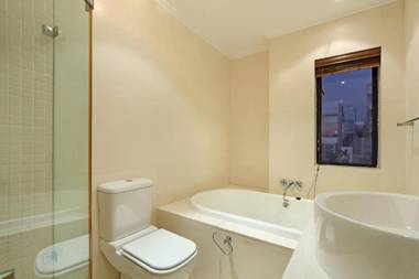 Biccard Blouberg Villa by HostAgents