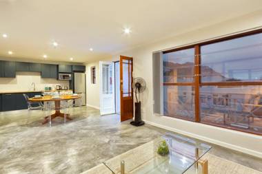 Malgas Views by HostAgents