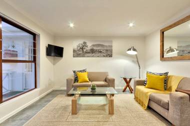 Malgas Views by HostAgents