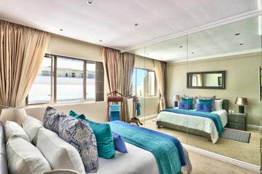 Bay Point Apartment on Beach rd