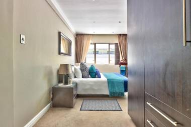 Bay Point Apartment on Beach rd