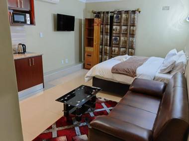 Victoria Guest Lodge