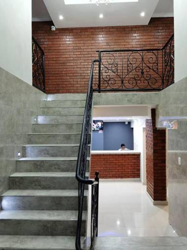 Victoria Guest Lodge