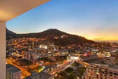 16 On Bree - Unit 2810