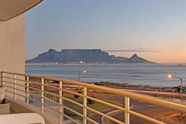 Kite View at The Bay by HostAgents