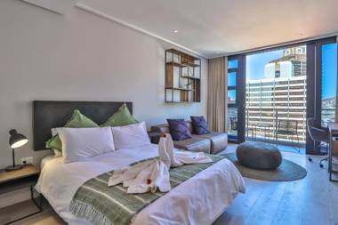 2004 Sixteen on Bree by CTHA