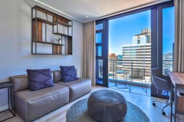 2004 Sixteen on Bree by CTHA