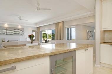 Sunset Bay Villa - Camps Bay