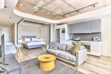 Studio with Balcony and City views