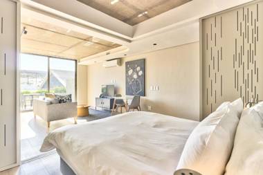 Studio with Balcony and City views