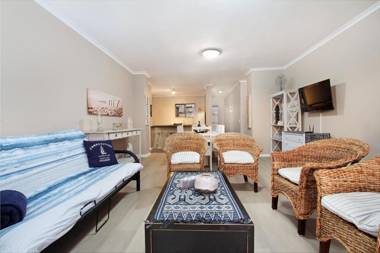 Dolphin Ridge 108 by HostAgents