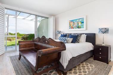 Dolphin Beach E35 by HostAgents