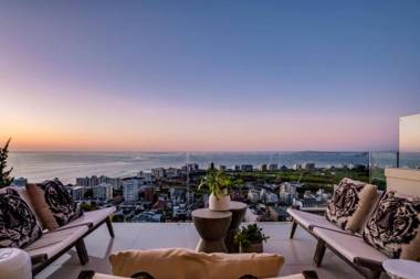 Belle View Villa in Green Point