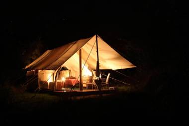 Quatermain's 1920's Safari Camp – Amakhala Game Reserve