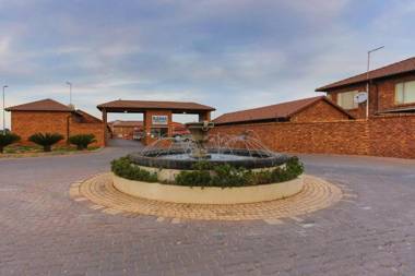 Rudman Townhouses - OR Tambo Airport