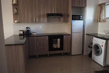 OR Tambo Self Catering Apartments The Willows