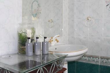 Florentia Guest House