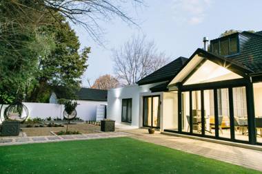 30 on Whites Guesthouse