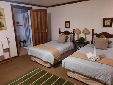 Fisant Bokmakierie and Hoephoep Guest House