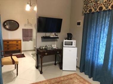 Loch Athlone Overnight Accommodation