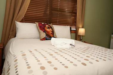 Summer Garden Guest House (The Palms)