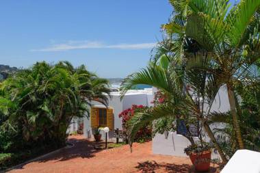 Santorini Thira 18 (Family Only)