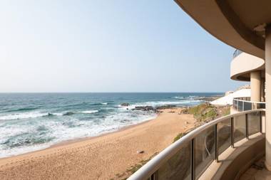 Ballito Manor Beach 304 - FAMILY ONLY