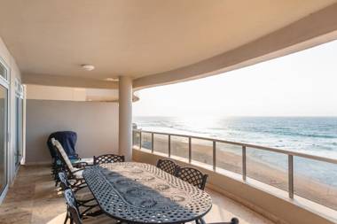 Ballito Manor Beach 304 - FAMILY ONLY
