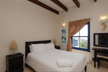 Santorini Kamari 4 Family Only