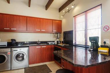 Santorini Kamari 4 Family Only