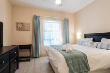 Santorini Kallisti 7 (Family Only)