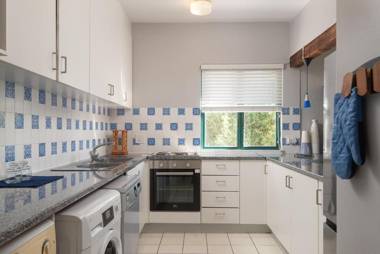 Santorini Kamari 15 Family Only