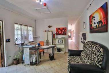 Asante Sana Guesthouse