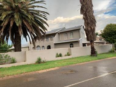 Brackendowns guest star