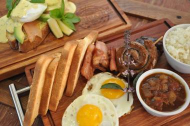 Africanos Country Estate