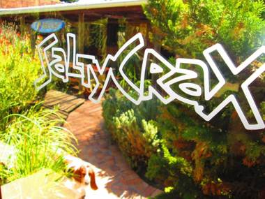 Saltycrax Backpackers and Surf Hostel