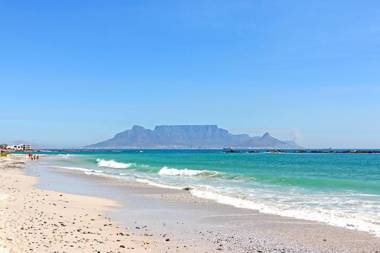 Eden On The Bay 172 by HostAgents