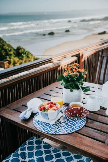 Singing Kettle Beach Lodge