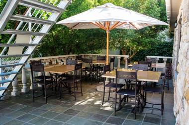 Avemore at 6 Johan Island