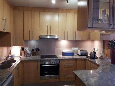 1501 Hibernian Towers Luxury Self Catering Apartment