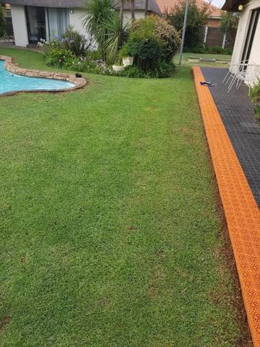 12 On Vaal Drive Guesthouse