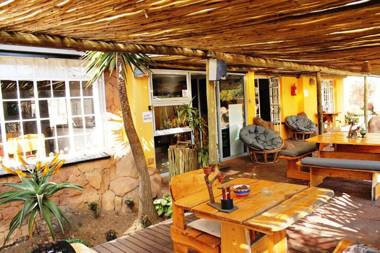 Flintstones Guest House Fourways