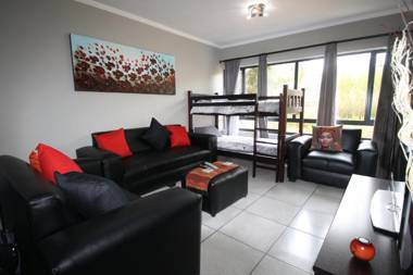 JoziStay @ Jackal Creek Apartments