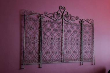 The Hedge Guesthouse